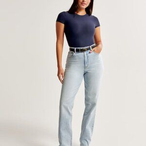Abercrombie Curve Love Ultra High Rise 90s Straight Jean